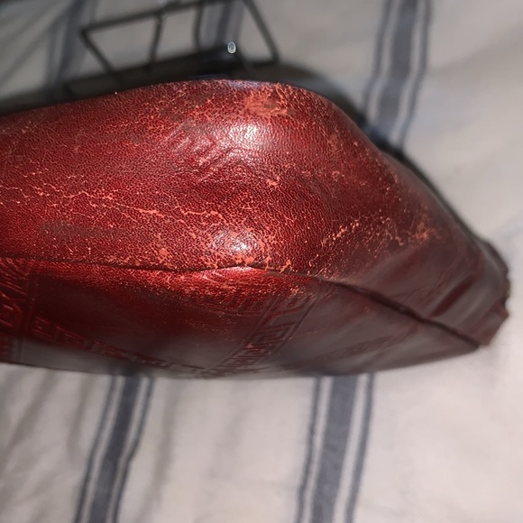 Yves Saint Laurent authentic leather YSL clutch bag, color (burgundy) - Picture 4 of 11